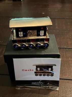 Zanzibar Omaha Pill Box Train Car - Gold with Blue & Red Accents